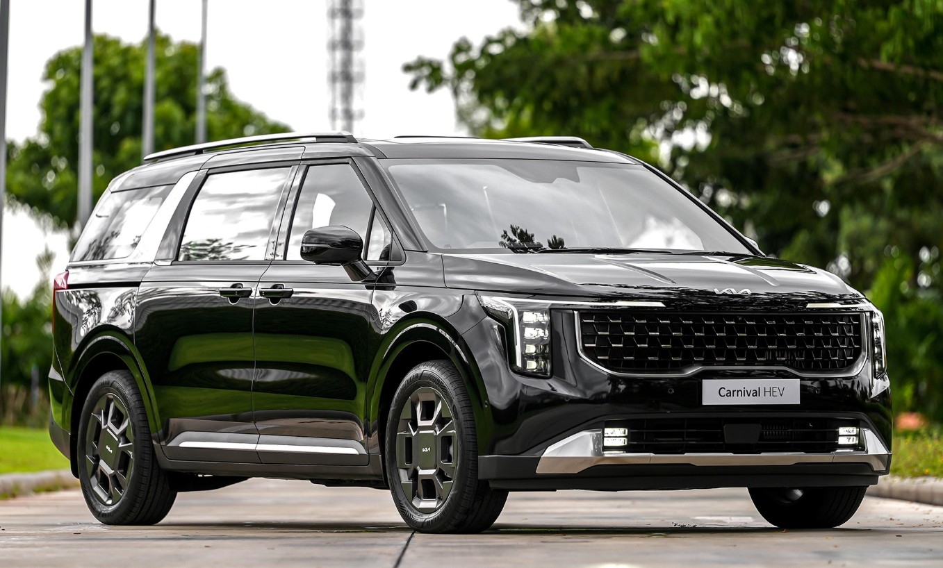 KIA Carnival Hybrid – Năm 2026